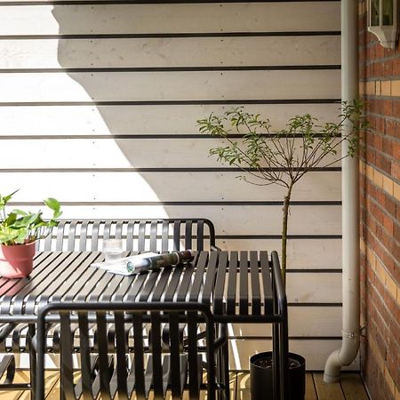 Scandinavian Apartment: Modern Two-Bedroom with Terrace near Storo Storsenter Oslo Exterior photo