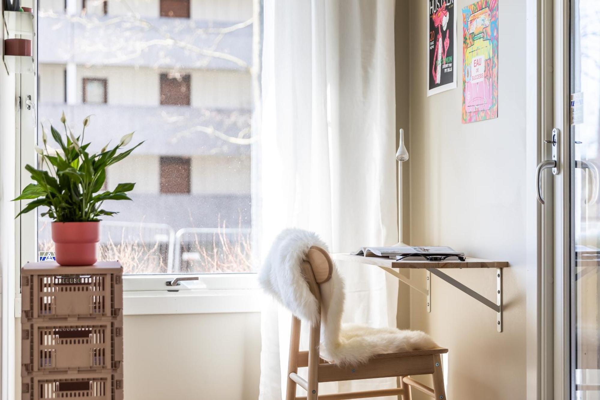 Scandinavian Apartment: Modern Two-Bedroom with Terrace near Storo Storsenter Oslo Exterior photo