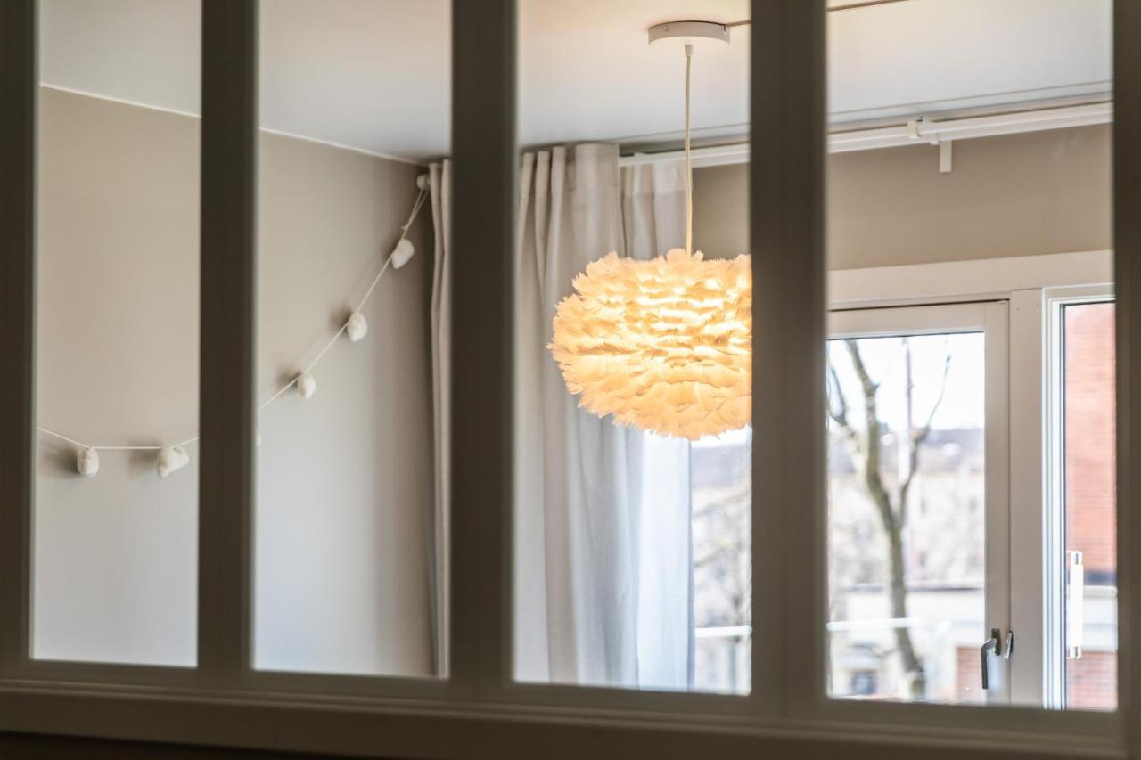 Scandinavian Apartment: Modern Two-Bedroom with Terrace near Storo Storsenter Oslo Exterior photo